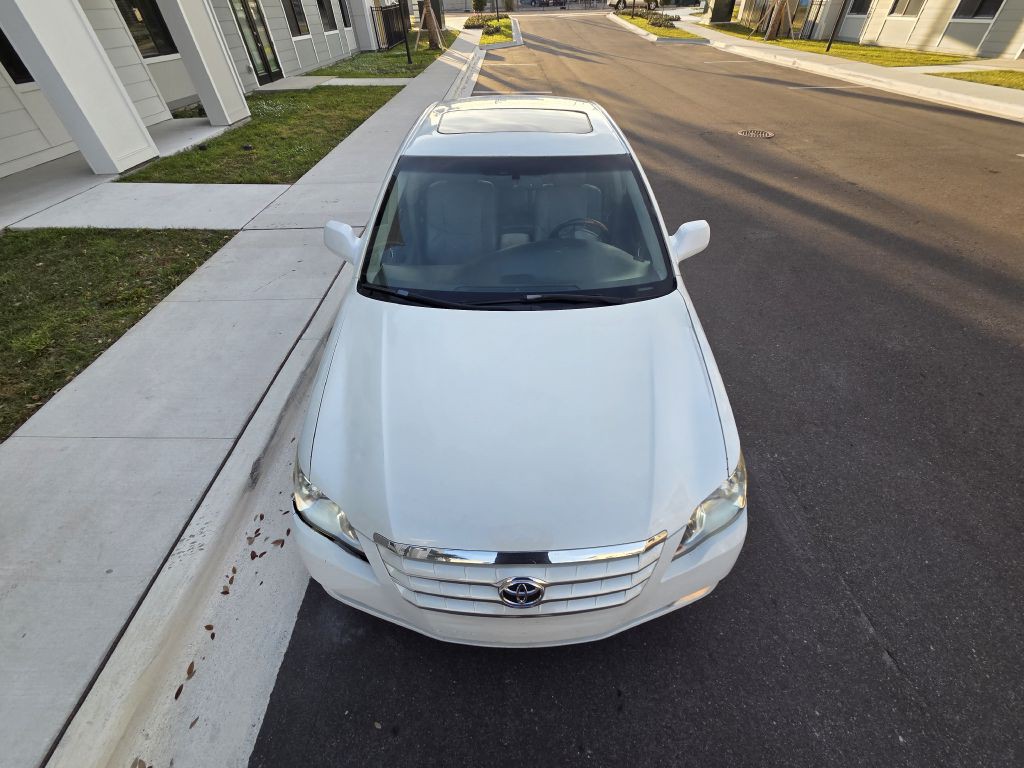 2005 Toyota Avalon Image 3