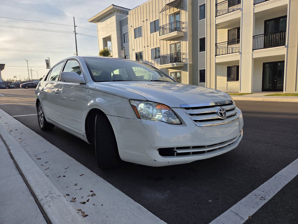 2005 Toyota Avalon Image 4