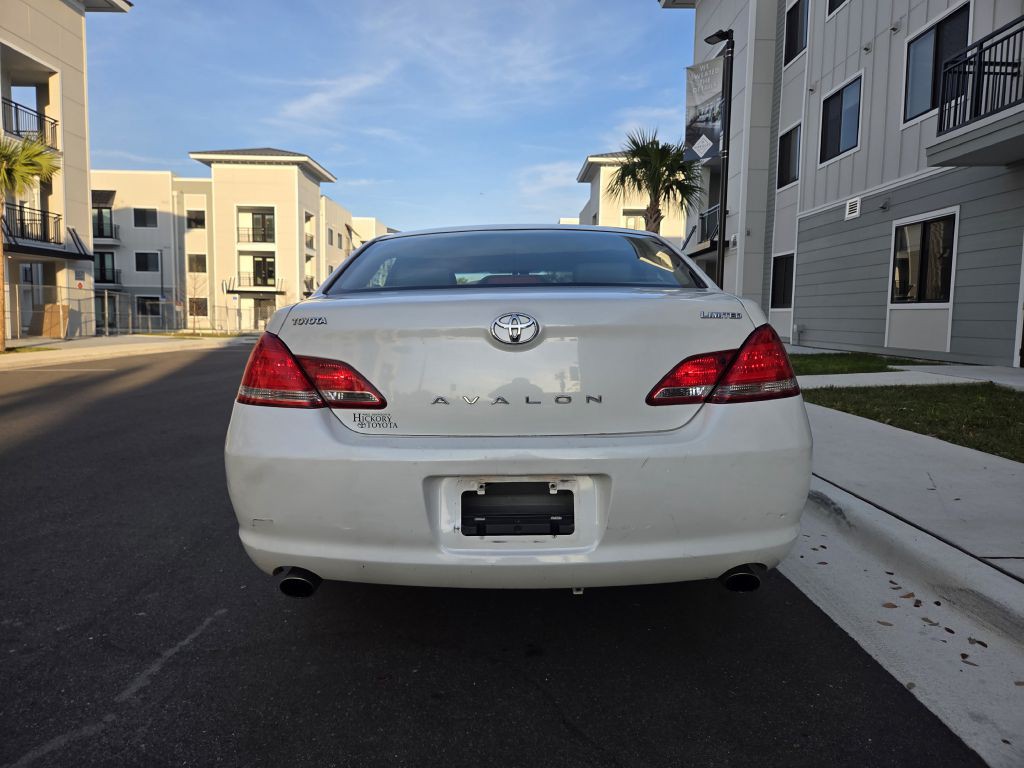 2005 Toyota Avalon Image 7