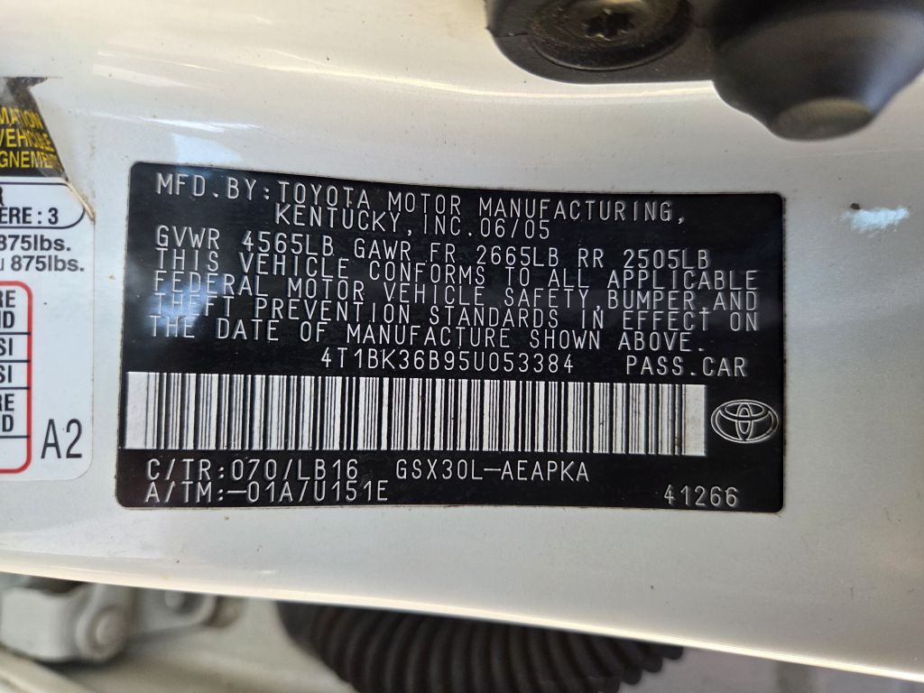 2005 Toyota Avalon Image 13