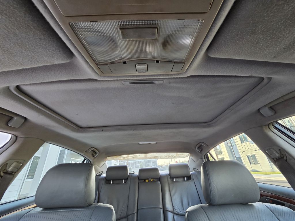 2005 Toyota Avalon Image 18