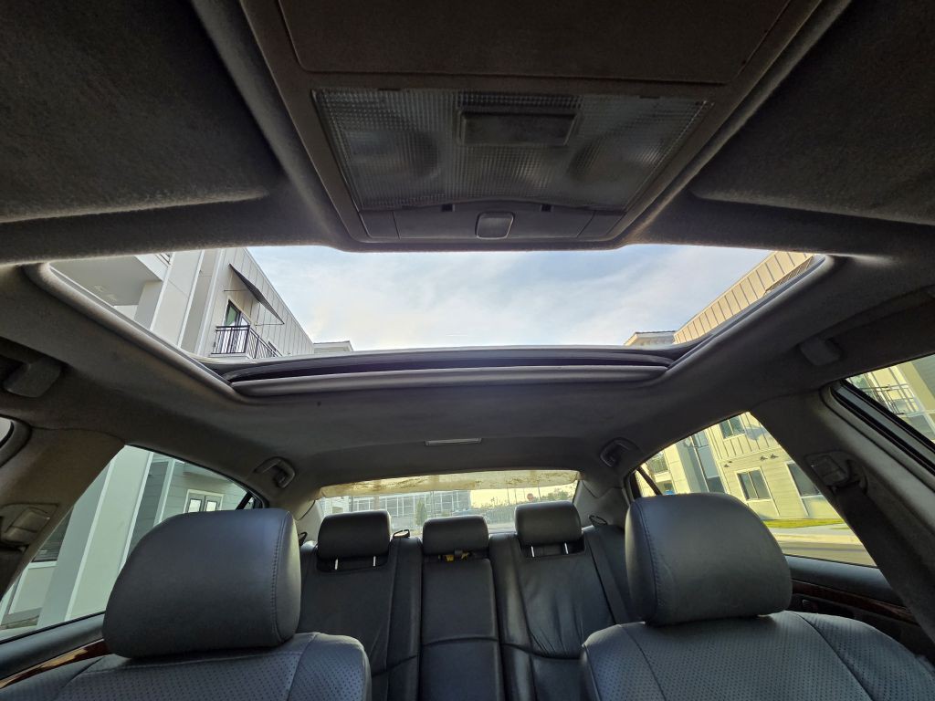 2005 Toyota Avalon Image 19