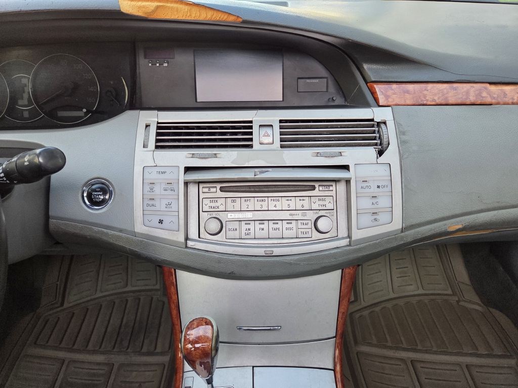 2005 Toyota Avalon Image 36