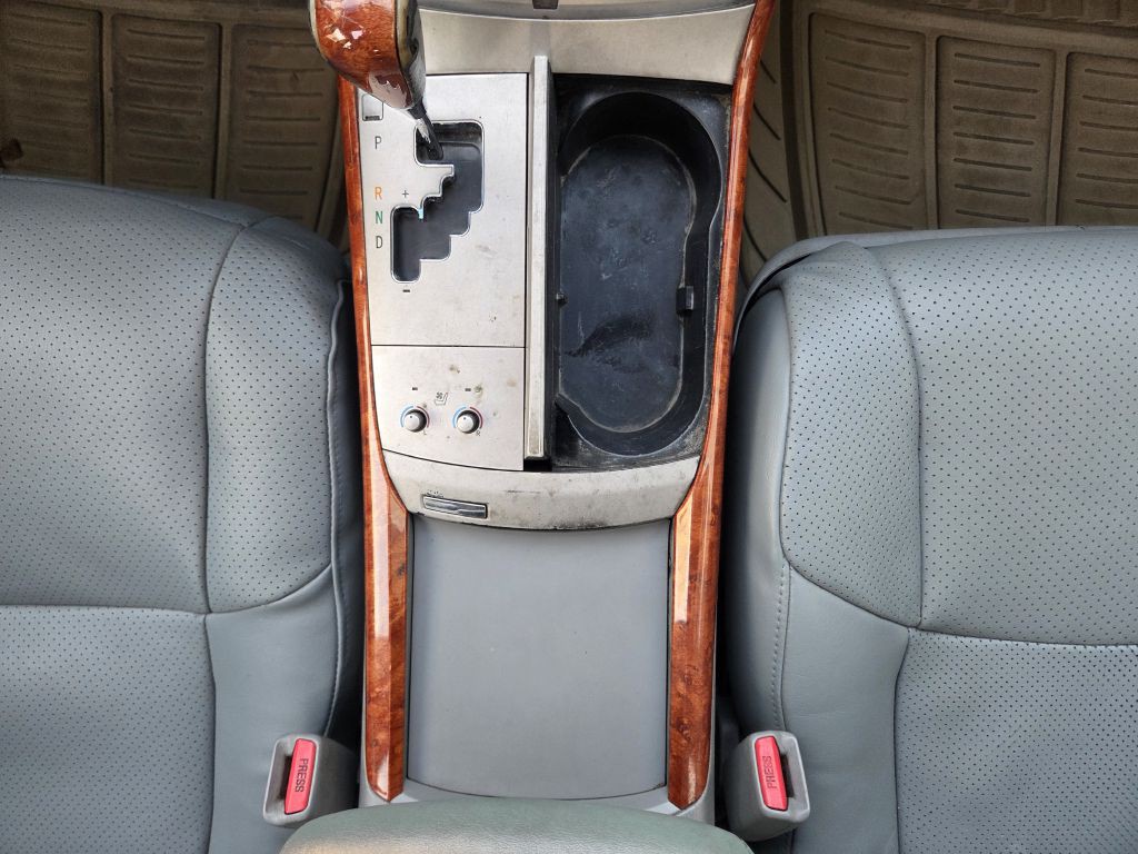 2005 Toyota Avalon Image 39