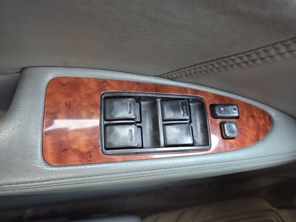 2005 Toyota Avalon Image 42