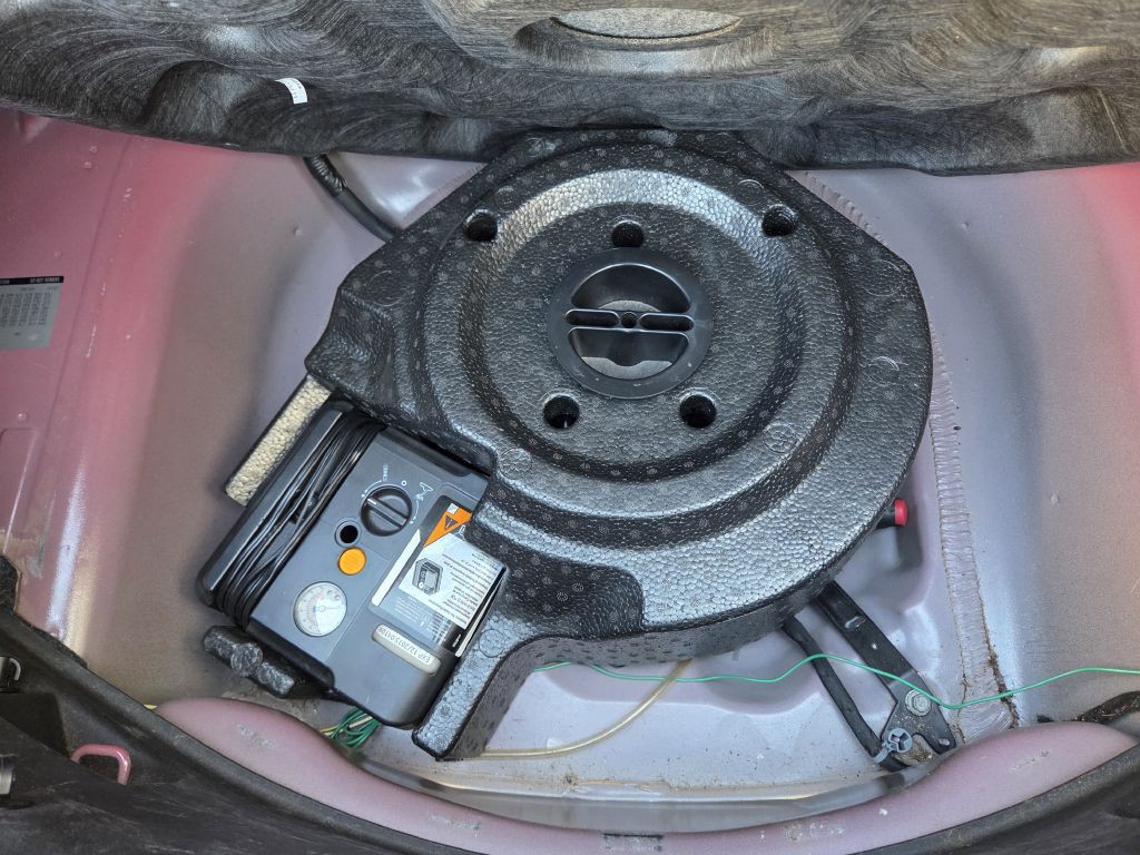 2011 Chevrolet Camaro Image 23