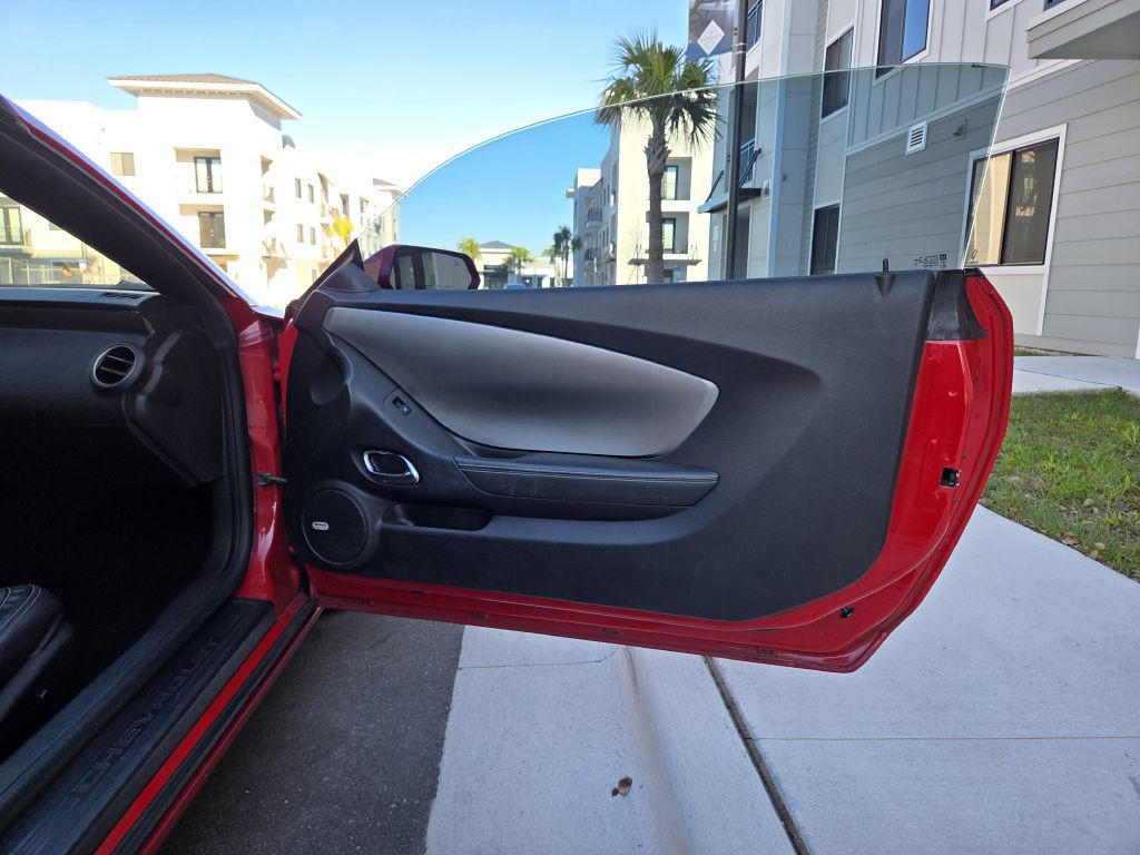 2011 Chevrolet Camaro Image 38