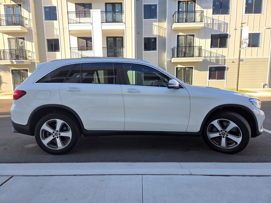 2018 Mercedes-Benz GLC-Class Image 5