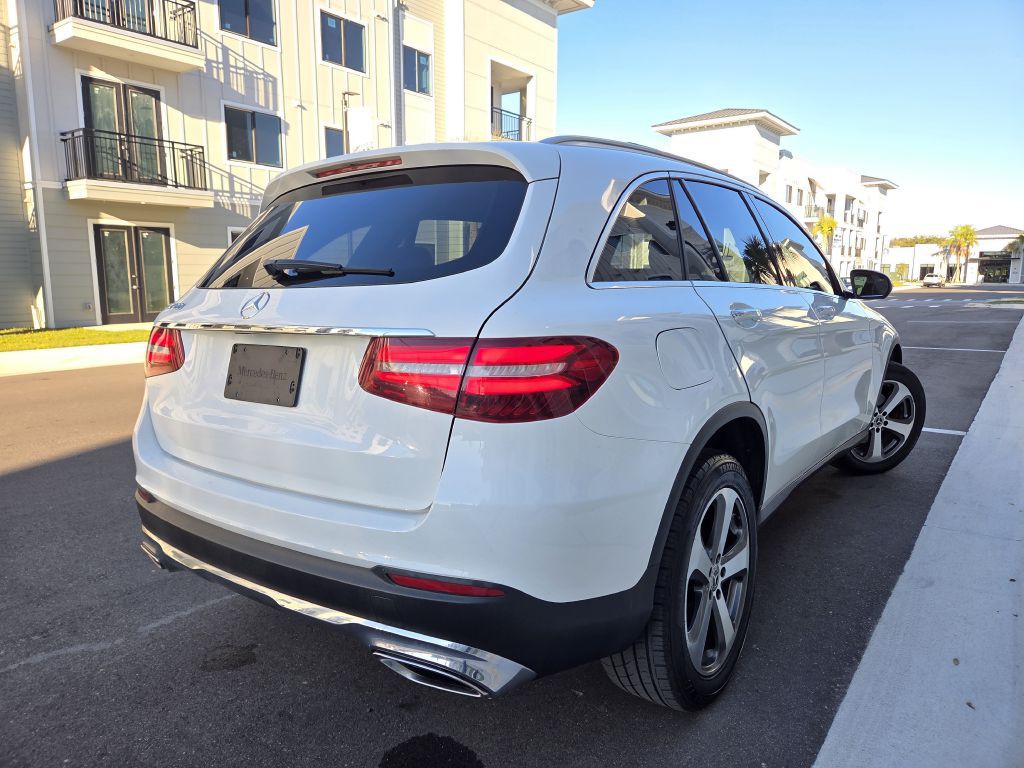 2018 Mercedes-Benz GLC-Class Image 6