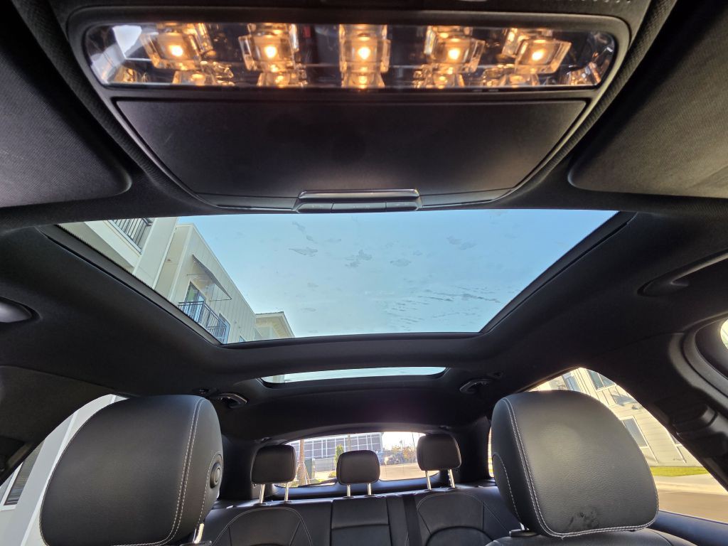 2018 Mercedes-Benz GLC-Class Image 23