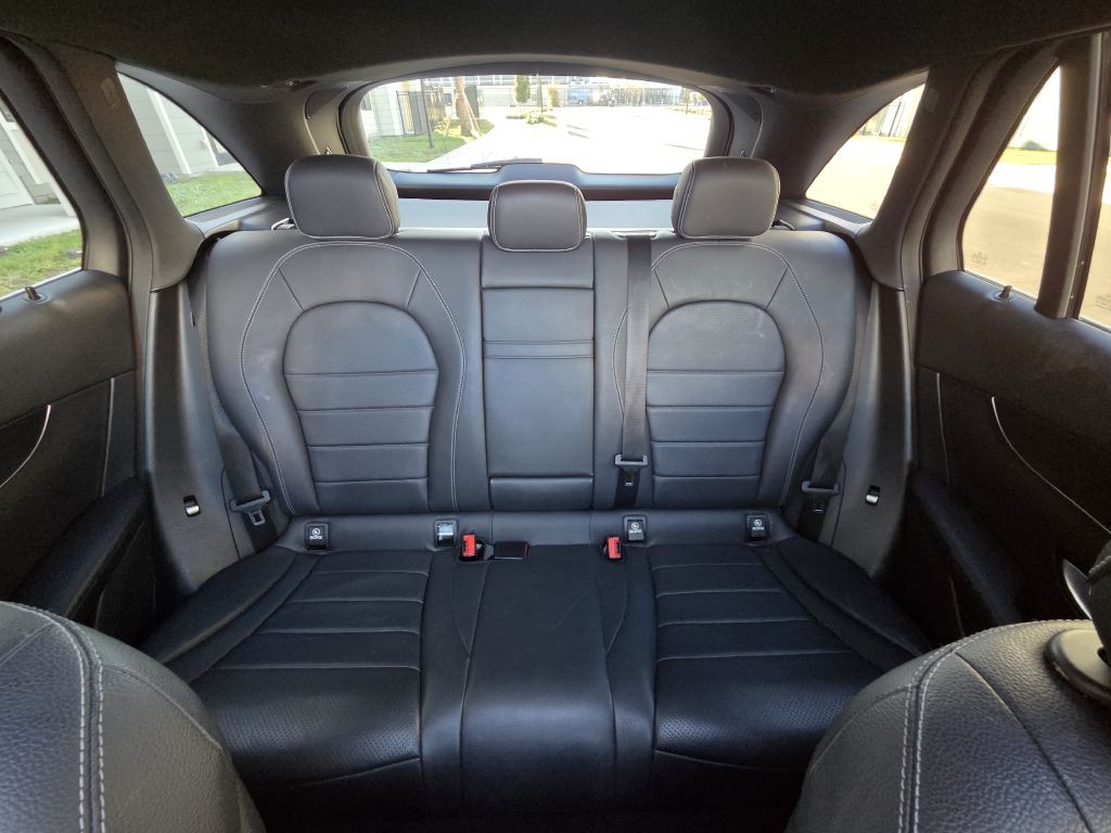 2018 Mercedes-Benz GLC-Class Image 25