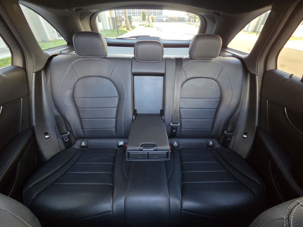 2018 Mercedes-Benz GLC-Class Image 26