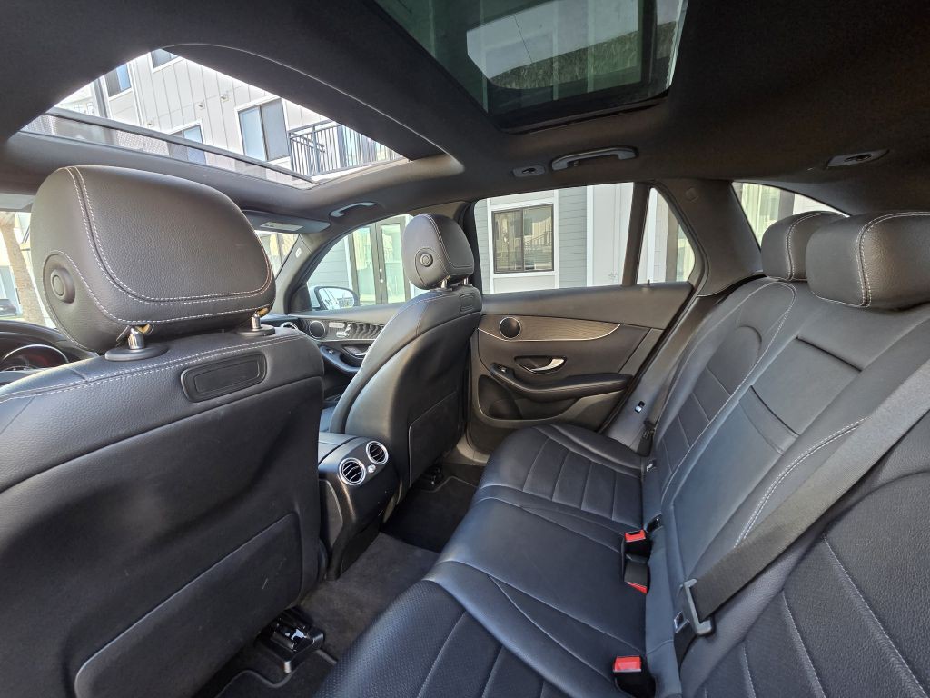 2018 Mercedes-Benz GLC-Class Image 32