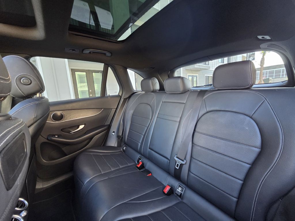 2018 Mercedes-Benz GLC-Class Image 33