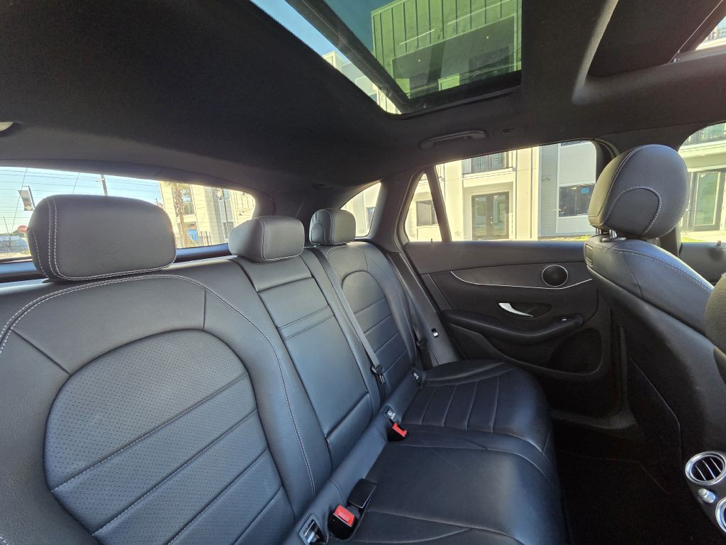 2018 Mercedes-Benz GLC-Class Image 36