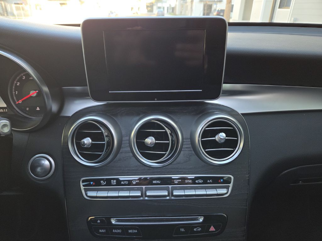 2018 Mercedes-Benz GLC-Class Image 42