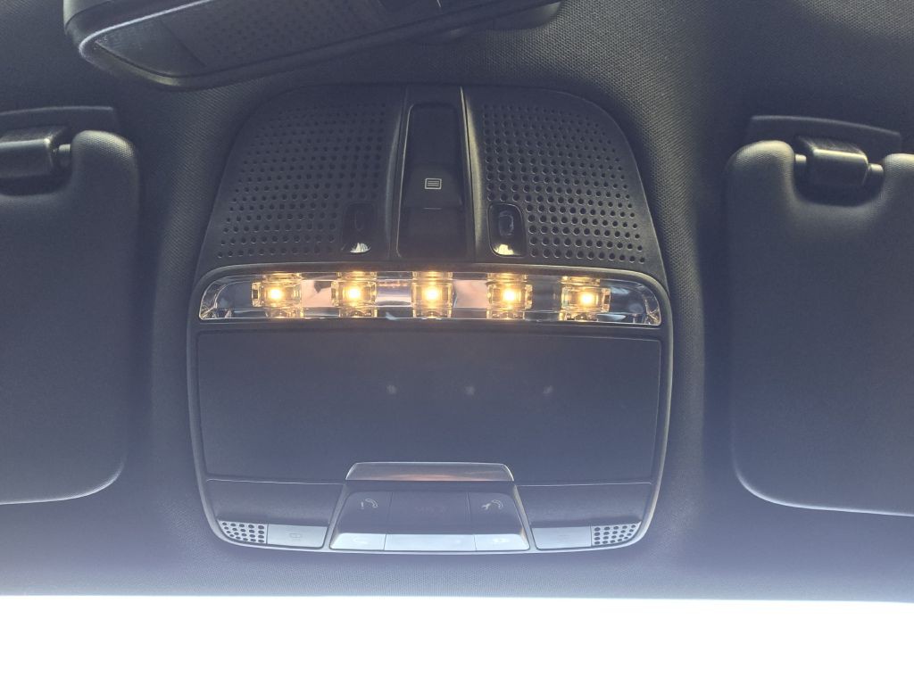 2018 Mercedes-Benz GLC-Class Image 50