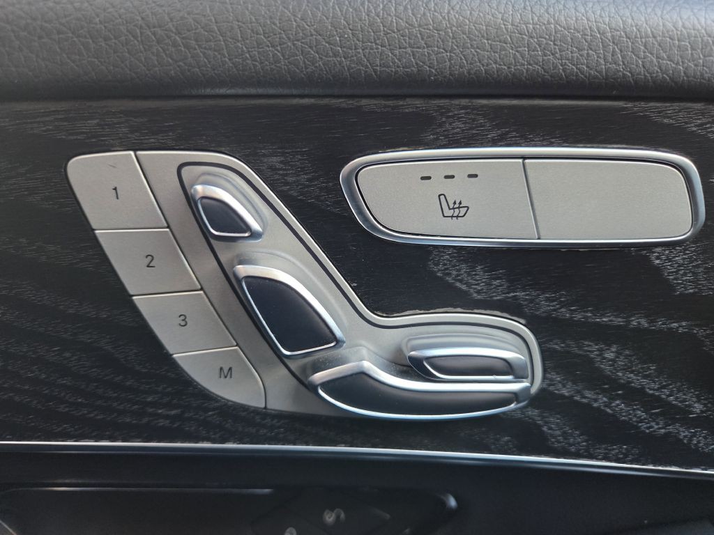 2018 Mercedes-Benz GLC-Class Image 52