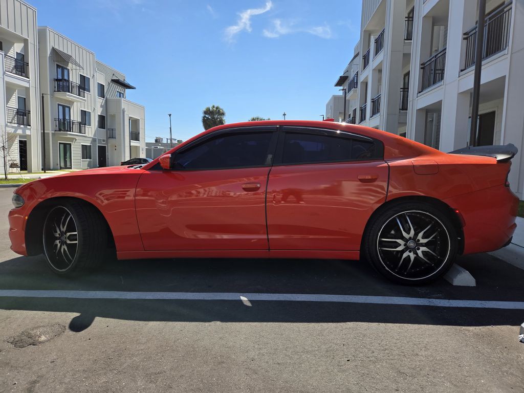 2017 Dodge Charger Image 10