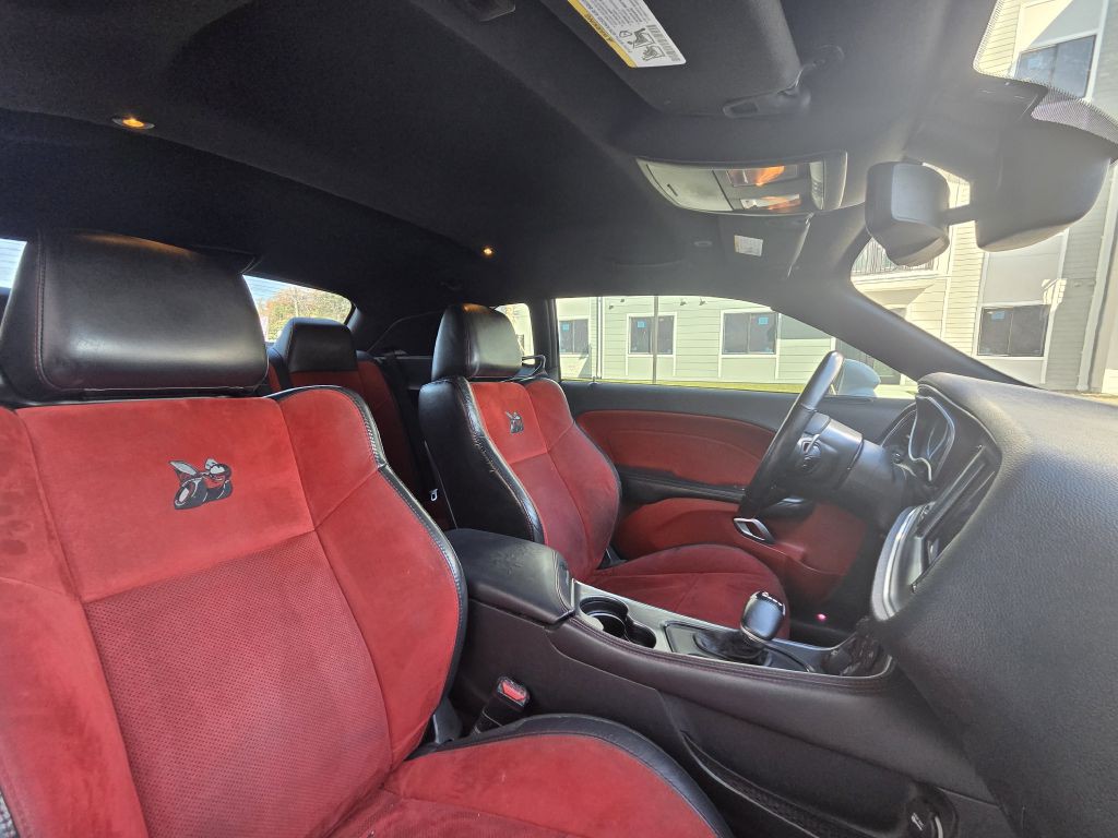 2018 Dodge Challenger Image 41