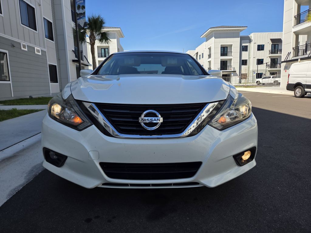 2018 Nissan Altima Image 2