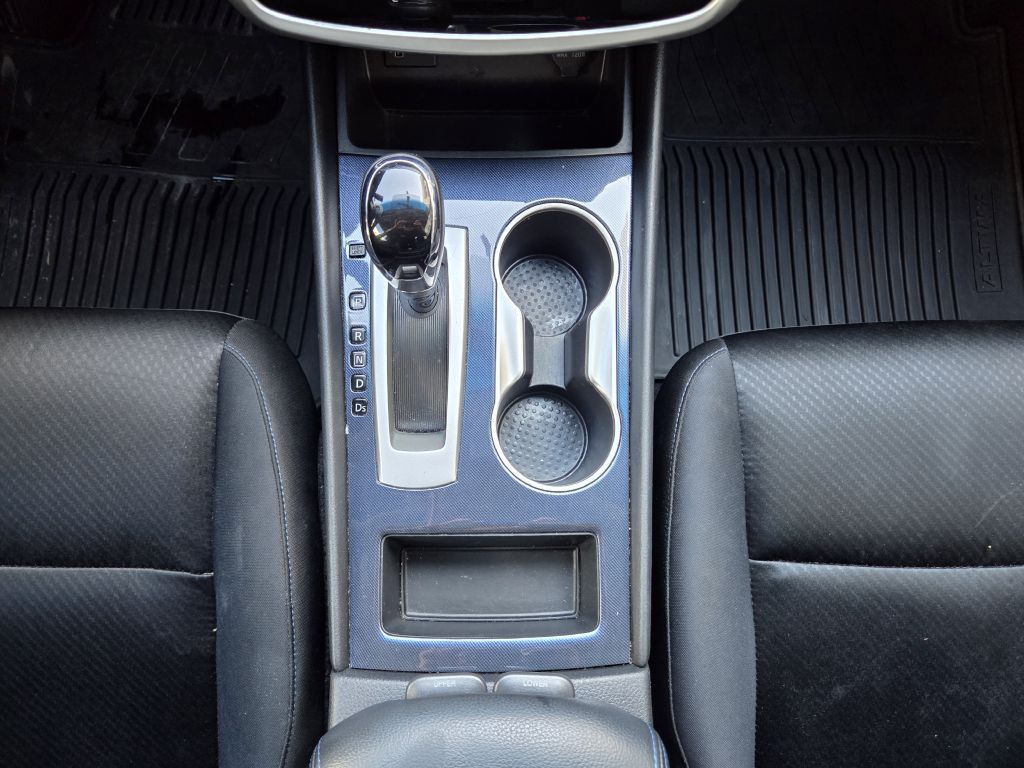 2018 Nissan Altima Image 27