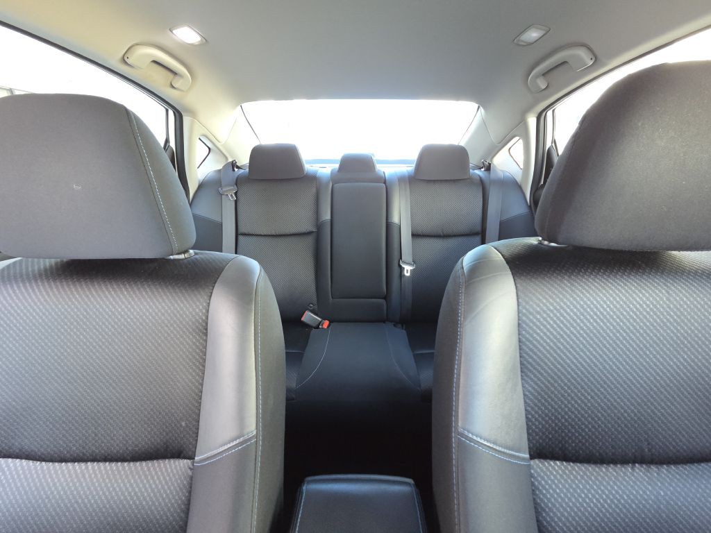 2018 Nissan Altima Image 31