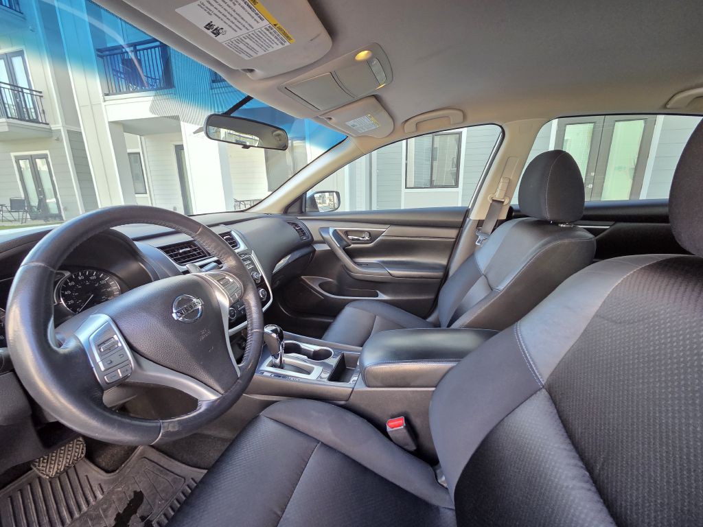 2018 Nissan Altima Image 35