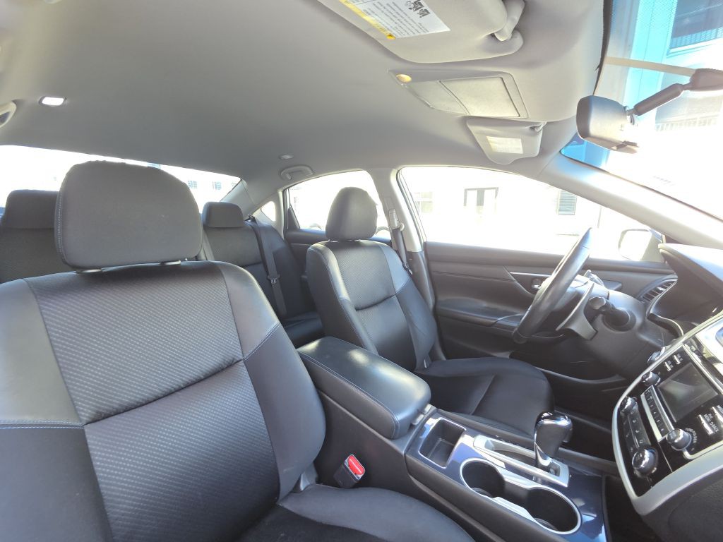 2018 Nissan Altima Image 45