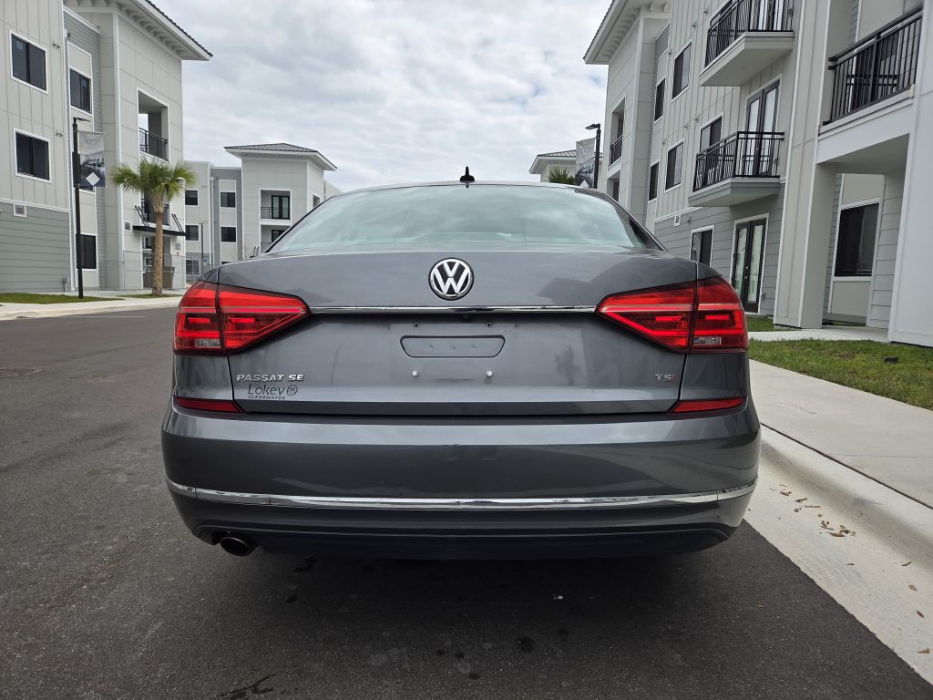 2016 Volkswagen Passat Image 7