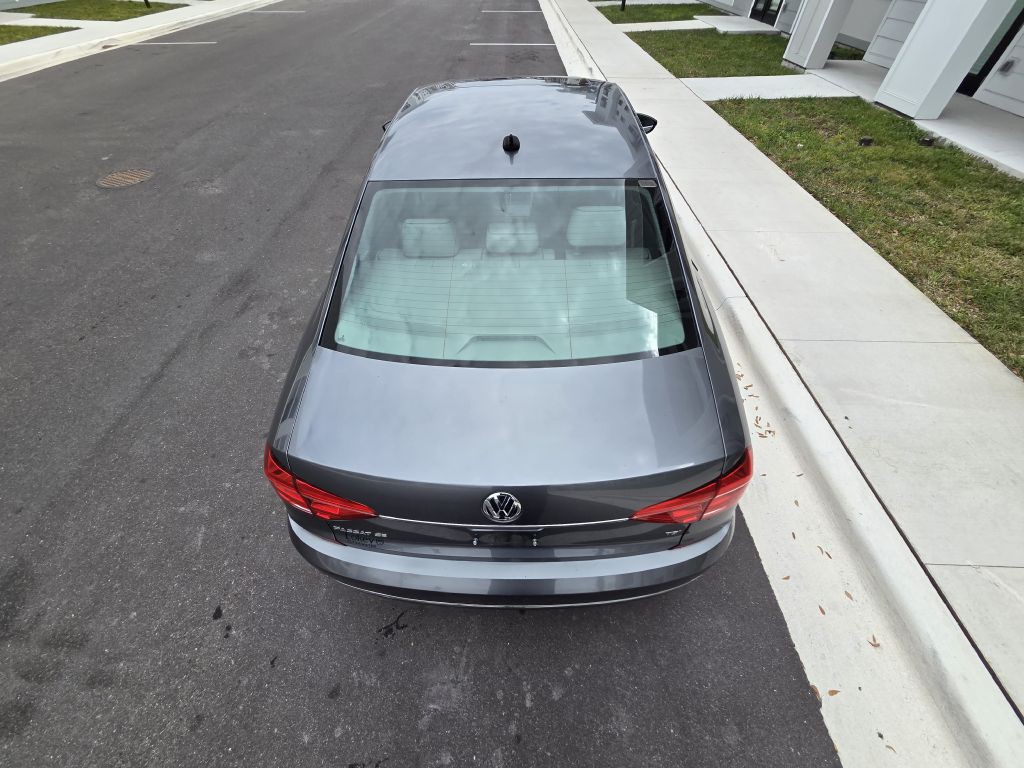 2016 Volkswagen Passat Image 8