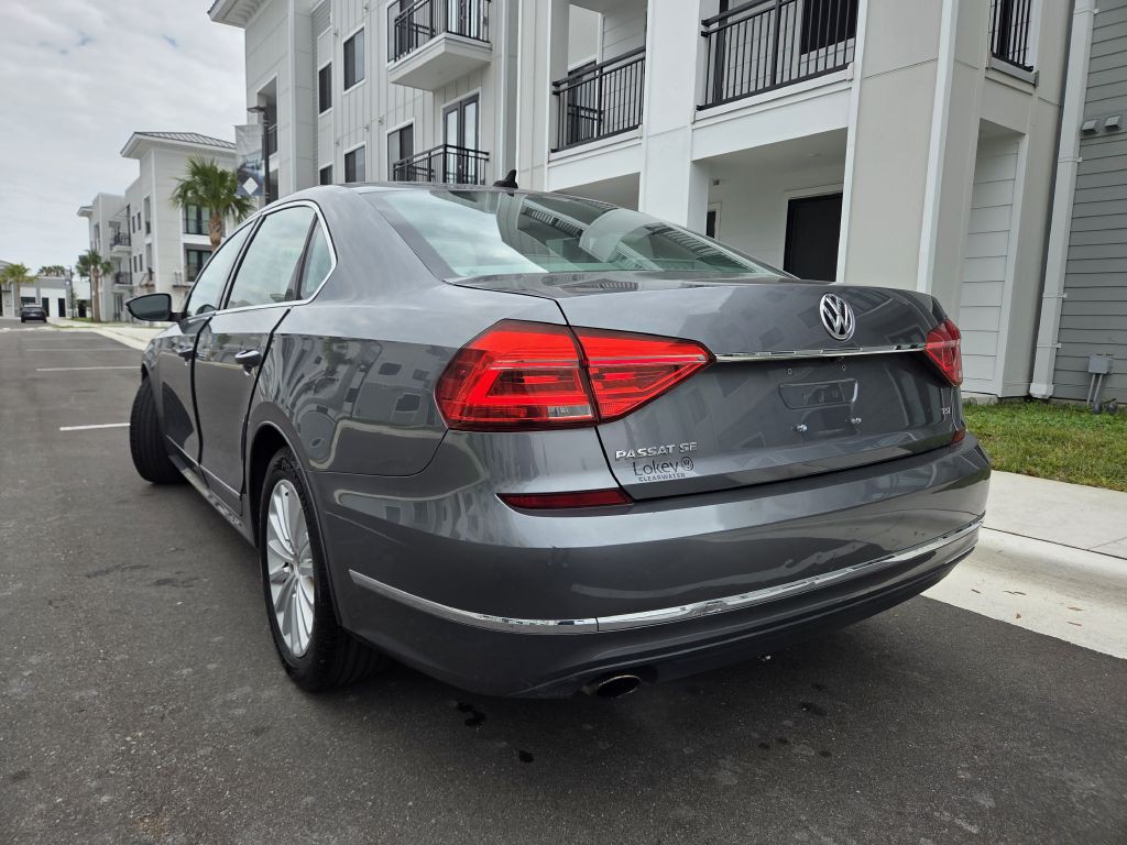 2016 Volkswagen Passat Image 9
