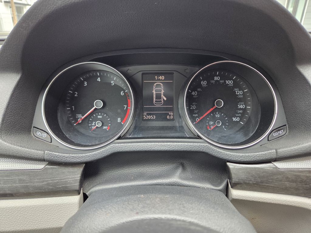 2016 Volkswagen Passat Image 21