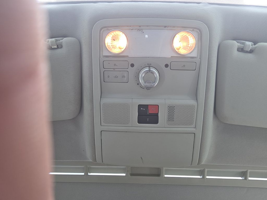 2016 Volkswagen Passat Image 29