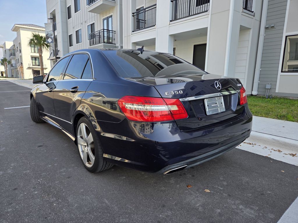 2010 Mercedes-Benz E-Class Image 9