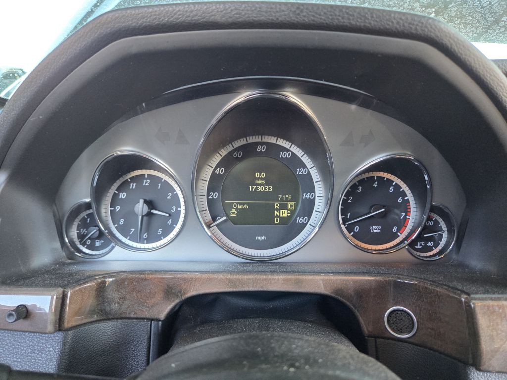 2010 Mercedes-Benz E-Class Image 12