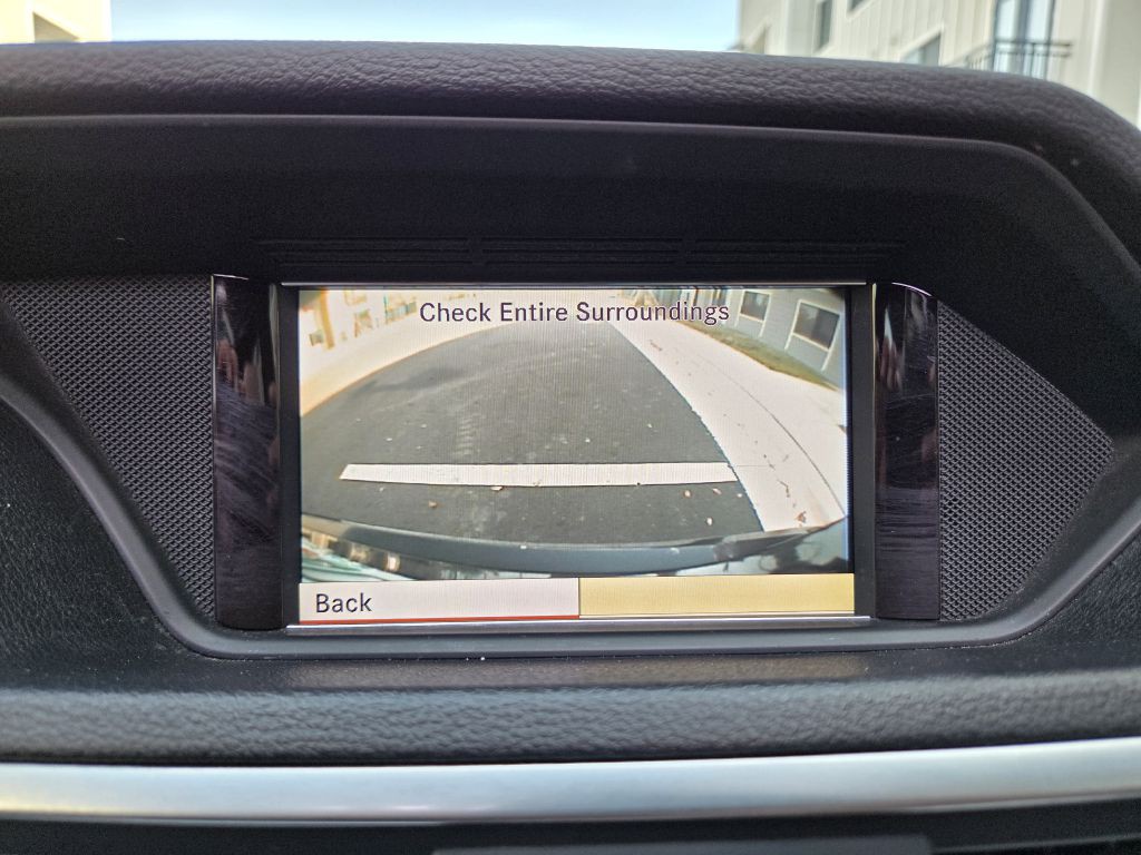 2010 Mercedes-Benz E-Class Image 31