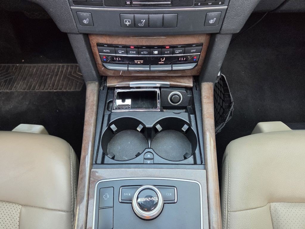 2010 Mercedes-Benz E-Class Image 37