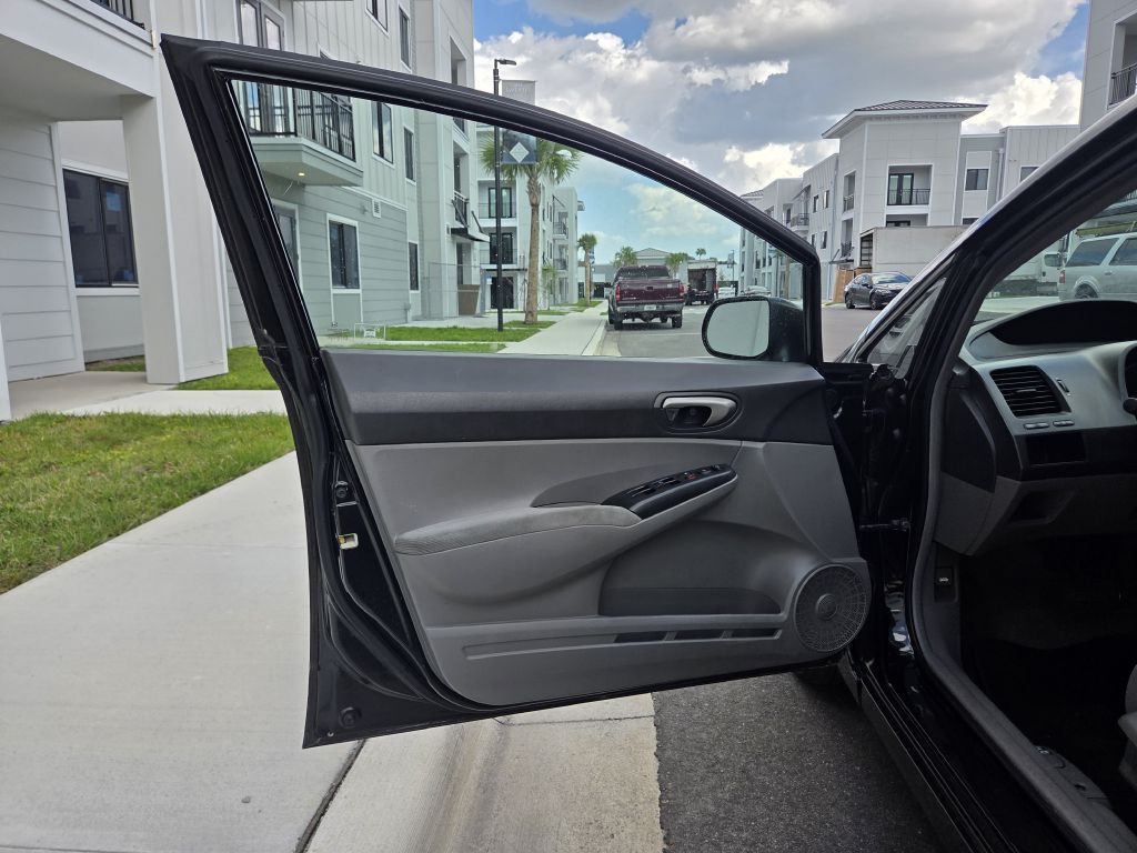 2010 Honda Civic Image 28