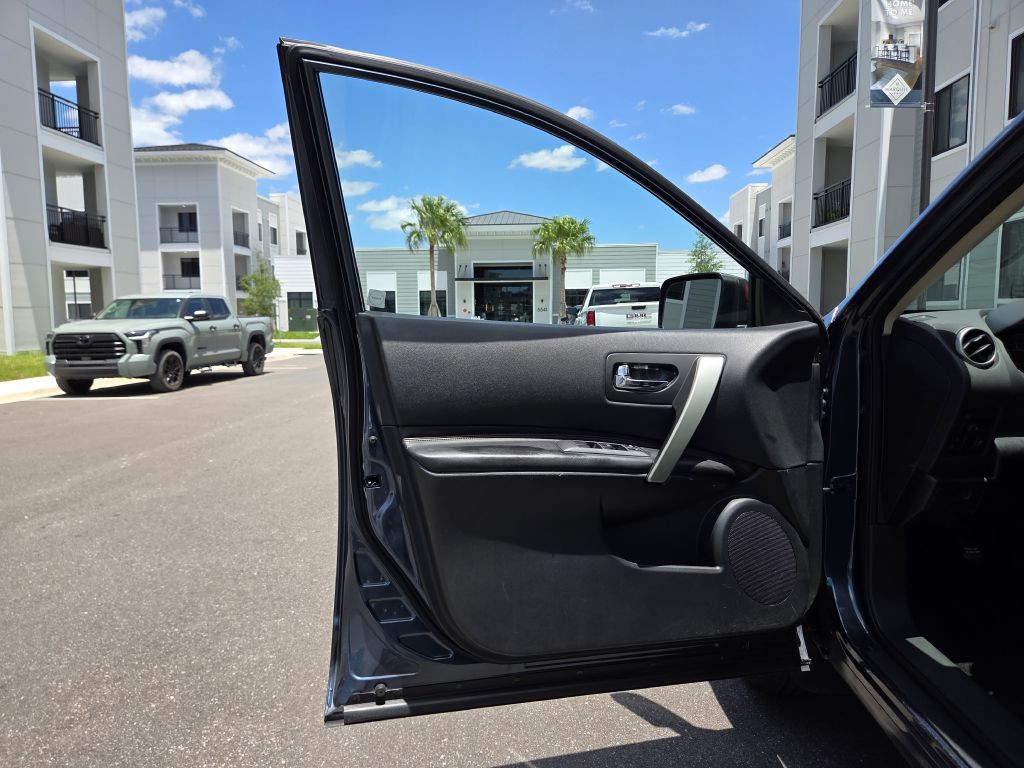 2012 Nissan Rogue Image 32