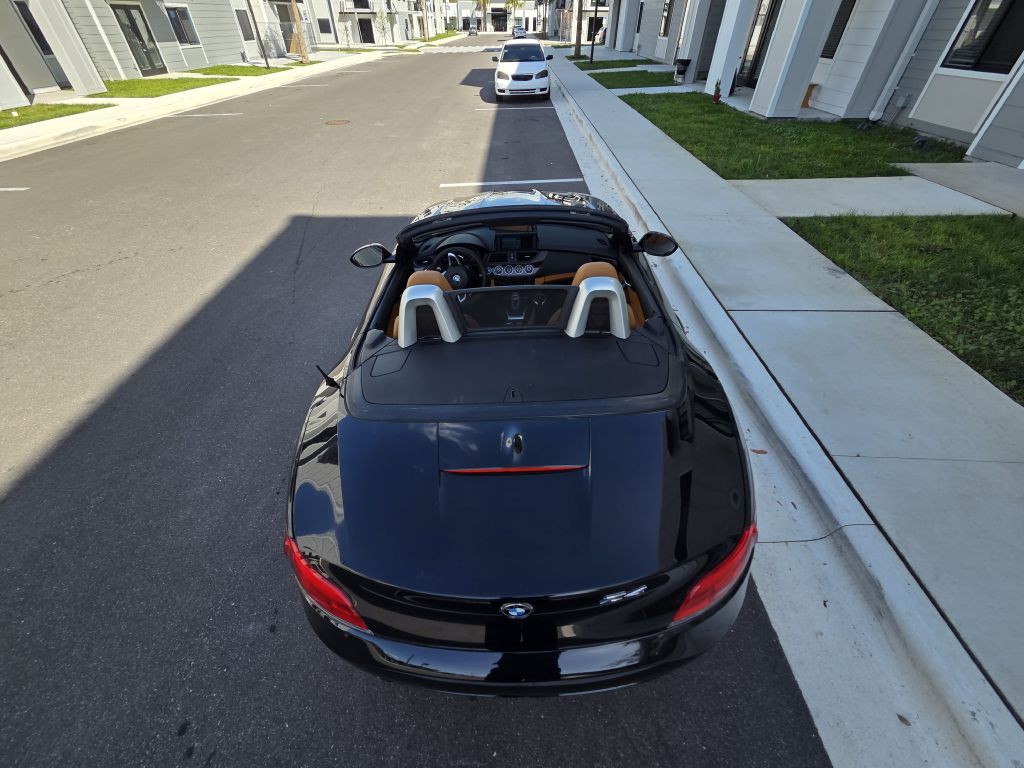 2013 BMW Z4 Image 18