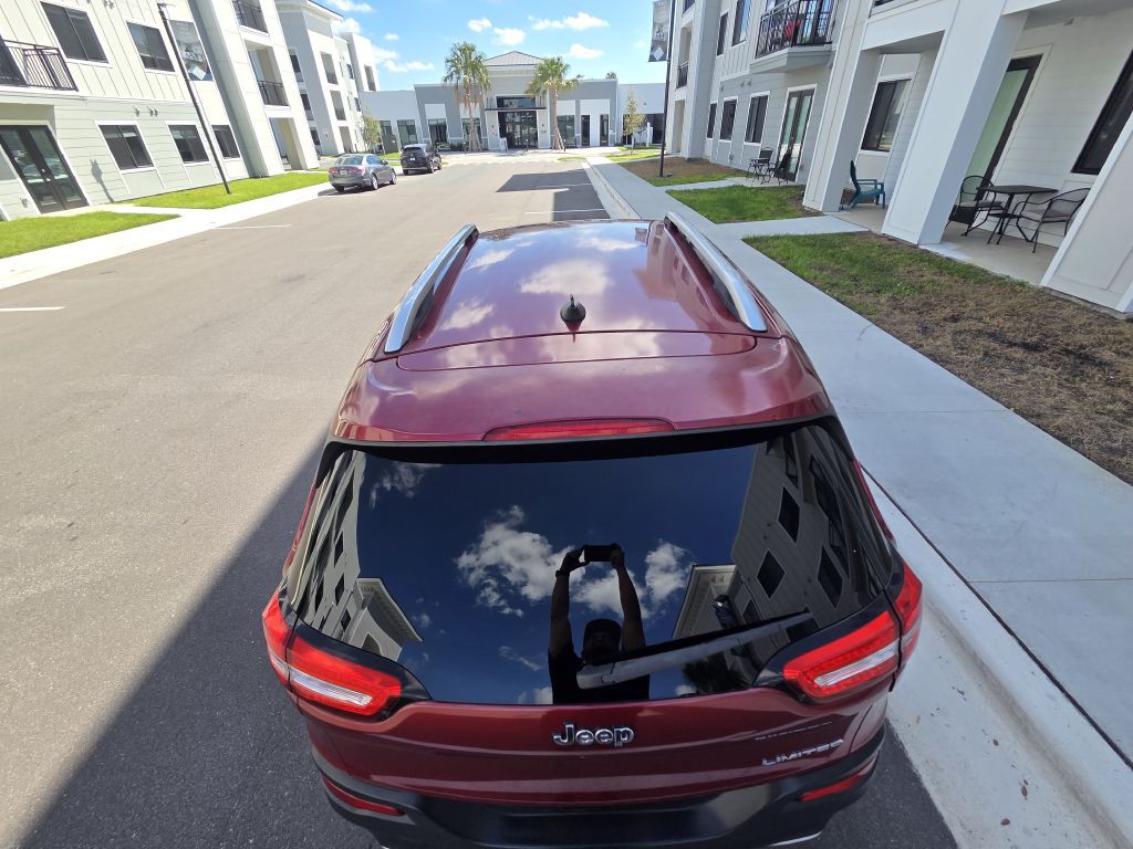 2017 Jeep Cherokee Image 8