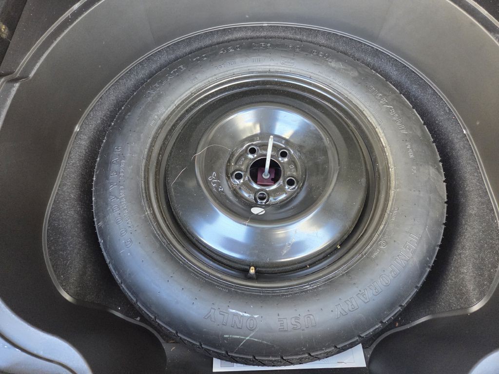 2017 Jeep Cherokee Image 17