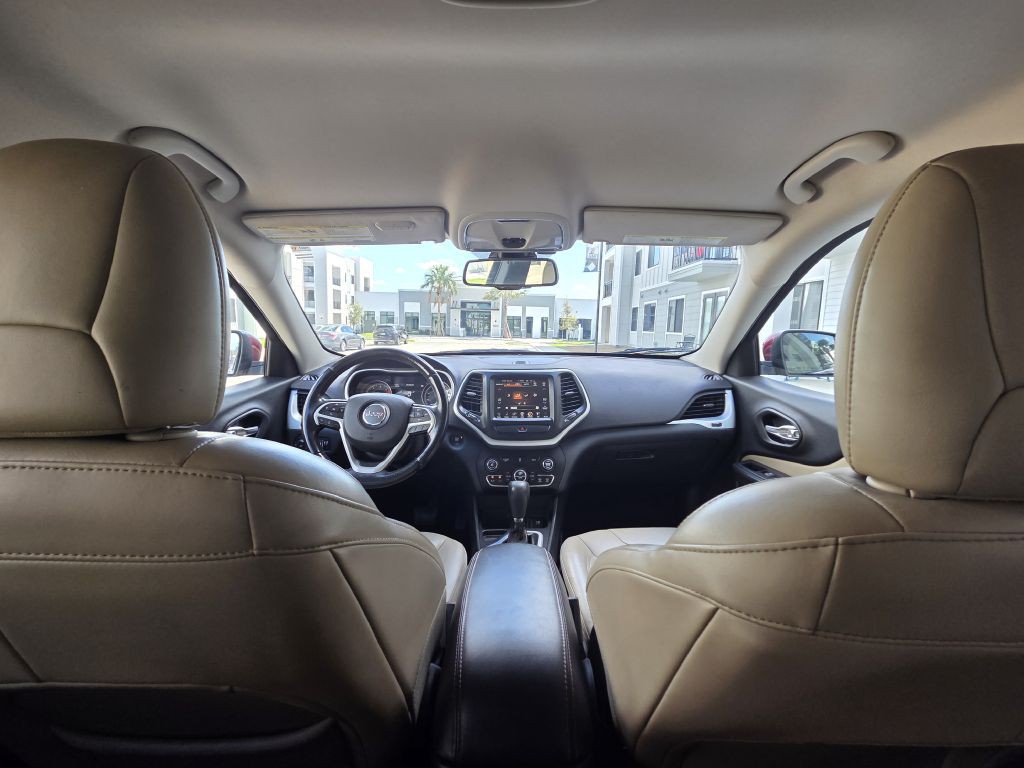 2017 Jeep Cherokee Image 23