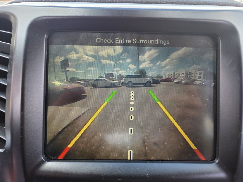 2017 Jeep Cherokee Image 28