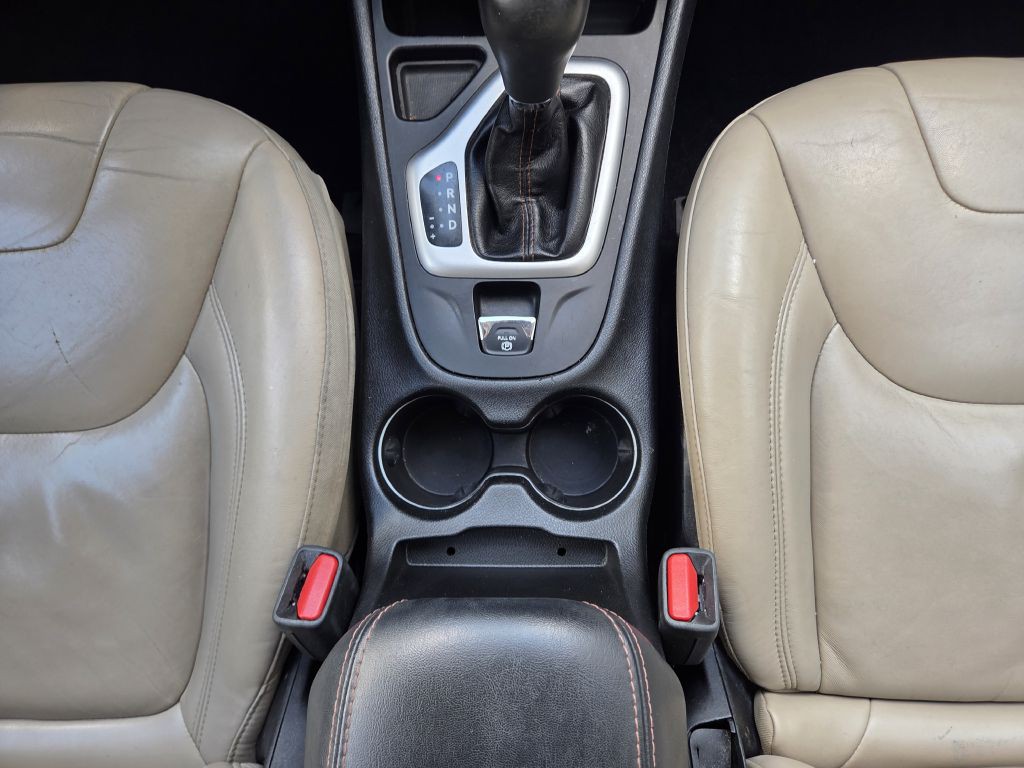 2017 Jeep Cherokee Image 33