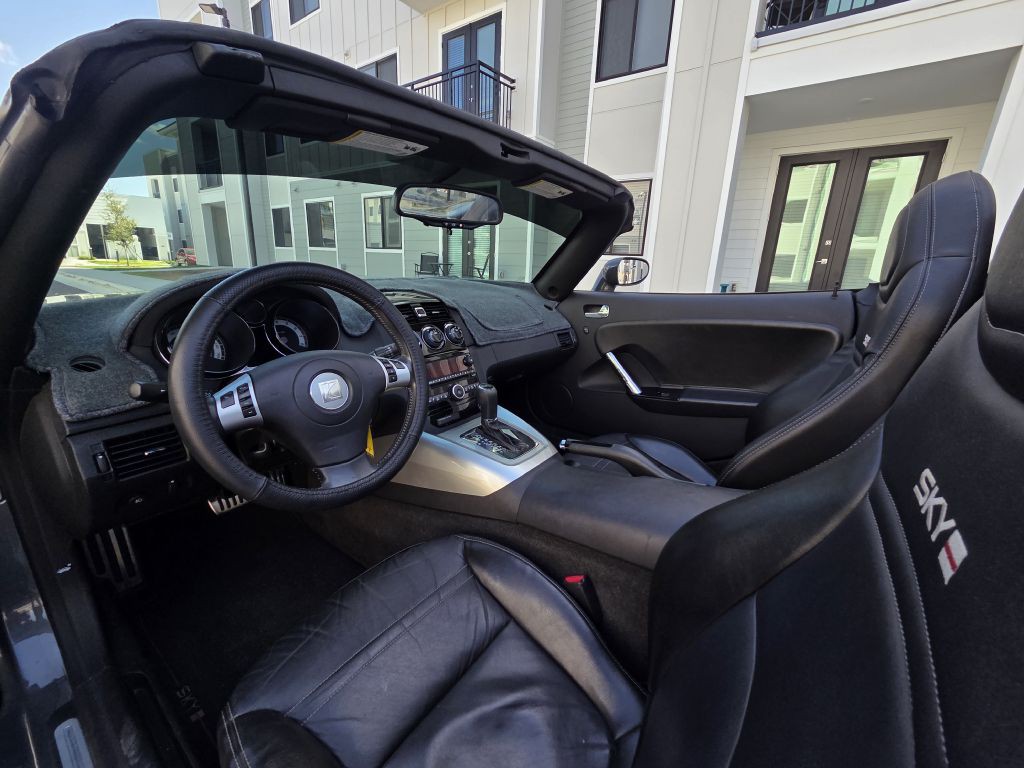 2008 Saturn Sky Image 29