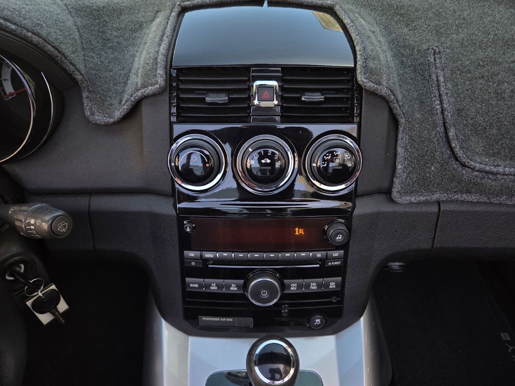 2008 Saturn Sky Image 35