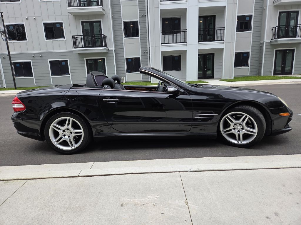 2007 Mercedes-Benz SL-Class Image 9