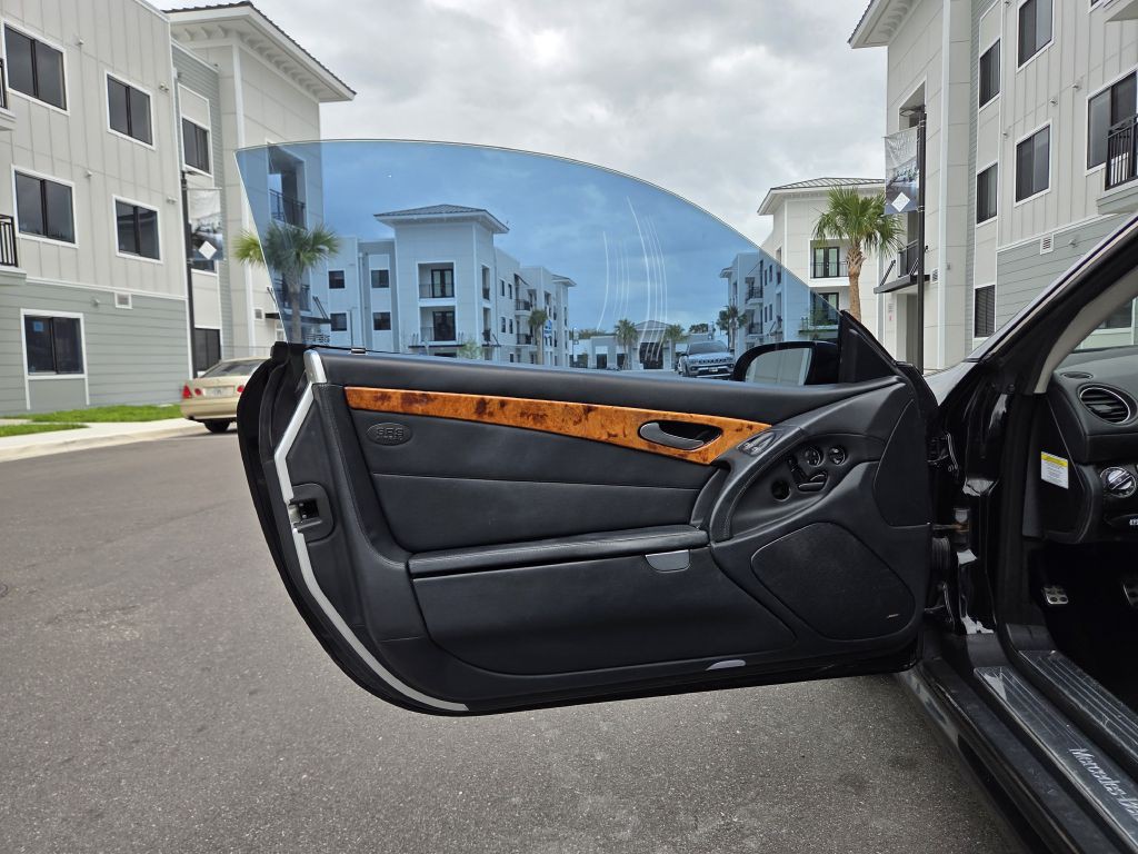 2007 Mercedes-Benz SL-Class Image 25